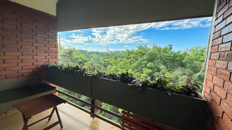 Raices Esturi�n Hotel