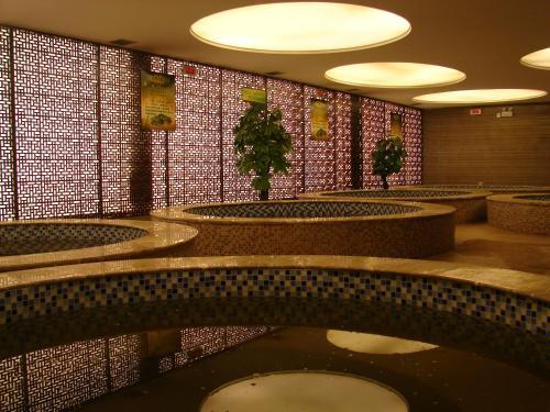 Luoyang Aviation Hotel