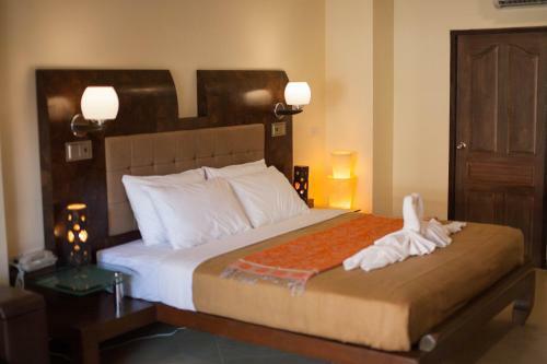 Hotel Lotusland Resort