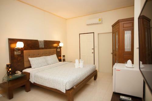 Hotel Lotusland Resort