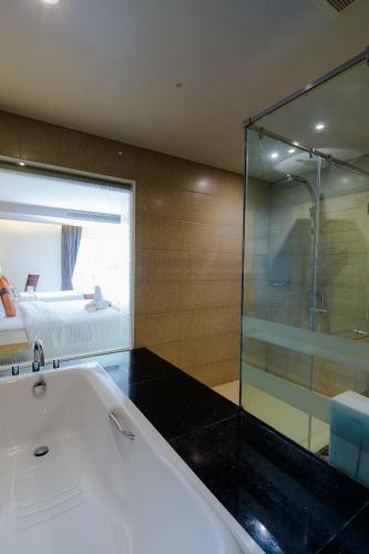 Hotel Balihai Bay Pattaya