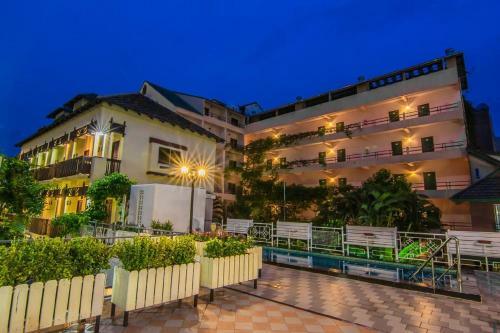 Hotel Sutus Court 1