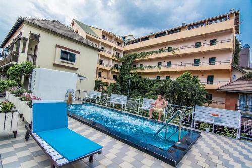 Hotel Sutus Court 1