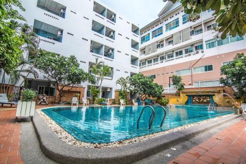Hotel Sutus Court 1