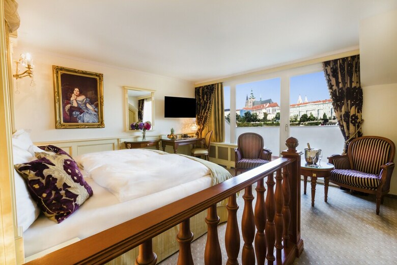 Luxury Family Hotel Royal Palace