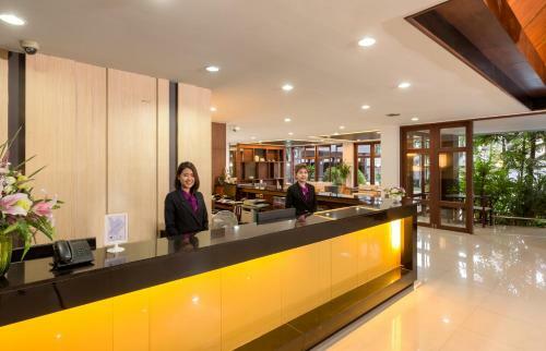 Hotel The Holiday Resort