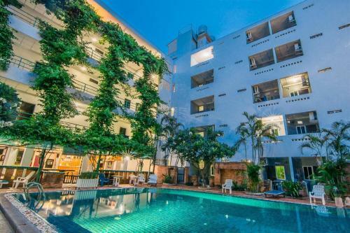 Hotel Sutus Court 4