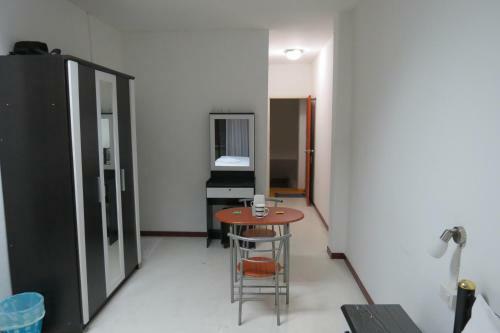 Hostal Pizza Italy Restaurant And Guesthouse