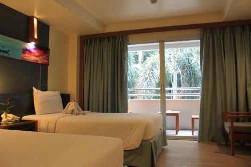 Sunshine Hotel & Residences