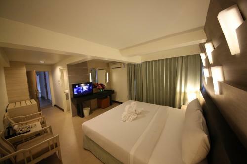 Sunshine Hotel & Residences