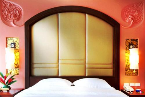 Hotel Grand Pacific Sovereign Resort & Spa
