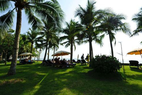 Hotel Grand Pacific Sovereign Resort & Spa