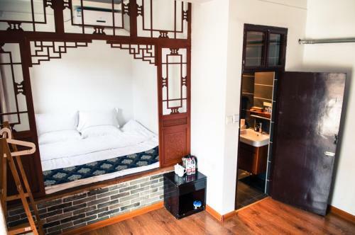 Hotel Fly By Knight Pingyao Courtyard