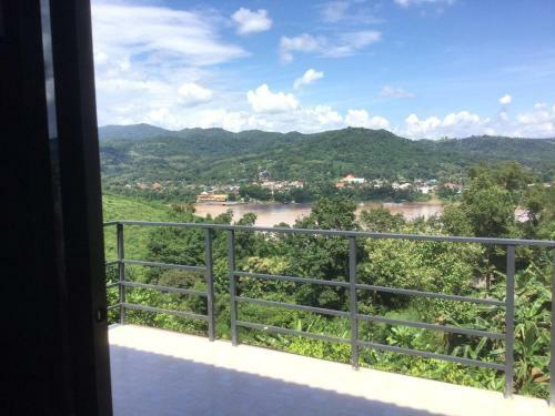 Hotel Chiang Khong Hill