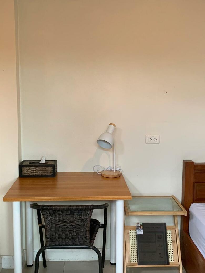 Hostal Baanbaramee Guesthouse