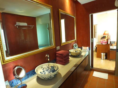 Hotel C&n Kho Khao Beach Resort