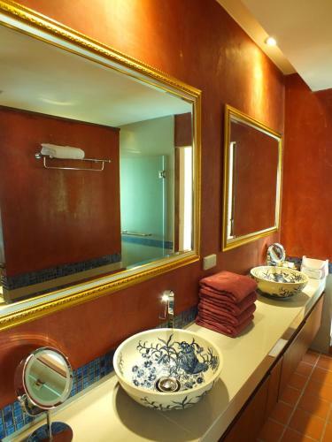 Hotel C&n Kho Khao Beach Resort