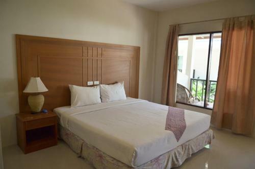Hotel Nakara Long Beach Resort