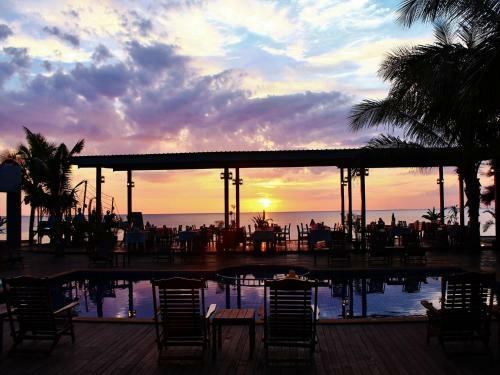 Hotel Nakara Long Beach Resort