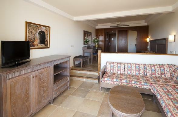 Hotel Beach Club Font Sa Cala