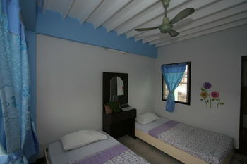Hostal Thailand Guest House