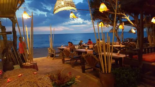 Hotel Clean Beach Resort