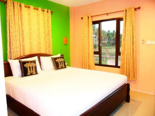 Lanta New Beach Bungalows