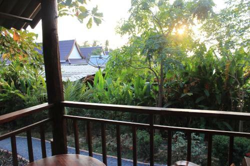 Hotel Lanta Happy Hill