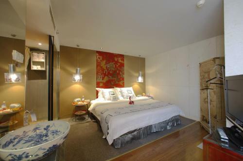 China Community Culture & Art Hotel