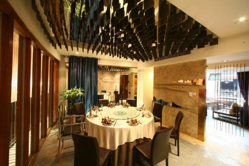 China Community Culture & Art Hotel