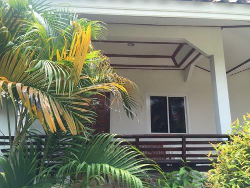 Hotel Hana Lanta Resort
