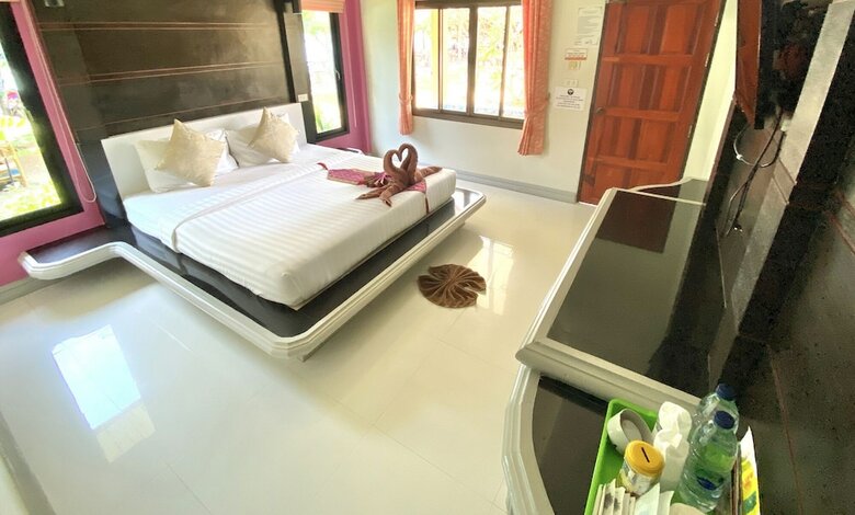 Hotel Lanta Emerald Bungalow