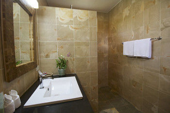 Hotel Monoceros Resort