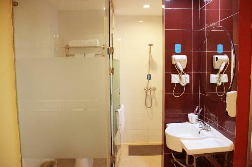 Hotel Hanting Express Qingdao Shandong Road Wanda