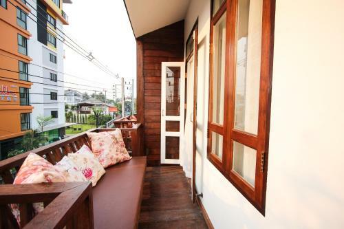 Hotel Ratchiangsaen Flora House