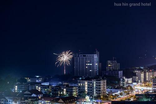 Huahin Grand Hotel And Plaza