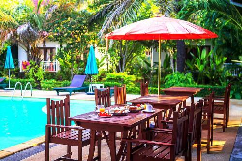 Hotel Lanta Klong Nin Beach Resort