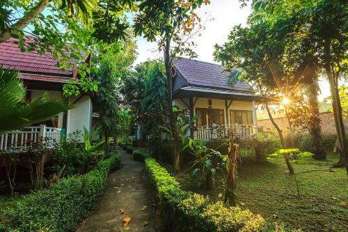 Hotel Lanta Klong Nin Beach Resort