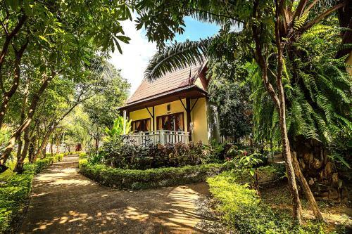 Hotel Lanta Klong Nin Beach Resort