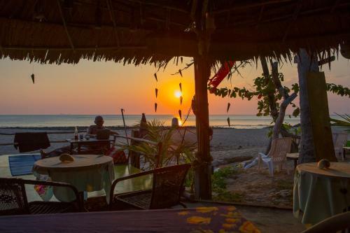 Hotel Lanta Coral Beach Resort