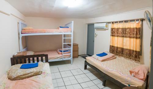 Hostal Dutch Guest House
