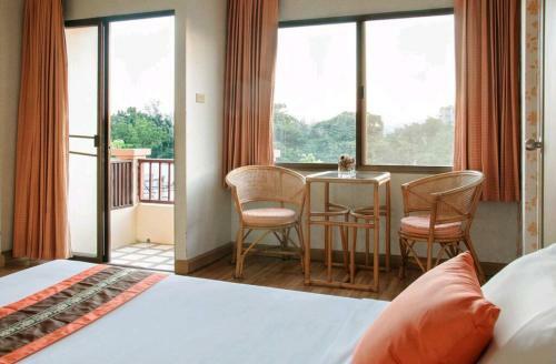 Hotel Takiab Beach Resort