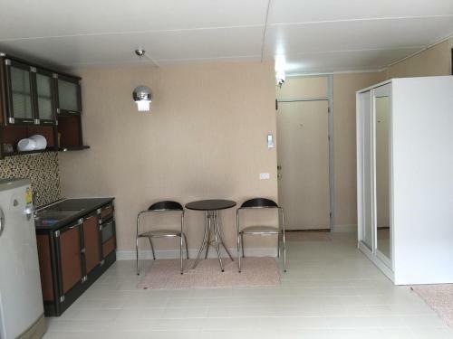 Aparthotel Muangthongthani Rental/khun Dan