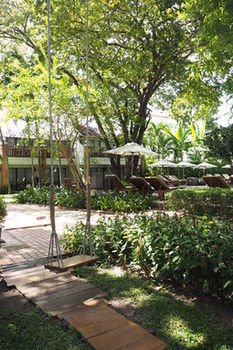 Woodlands Hotel And Resort