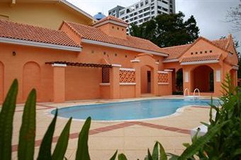 Hotel Baanrajdamnern Hua Hin