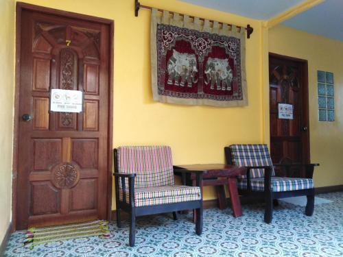 Hostal Baan Bussara