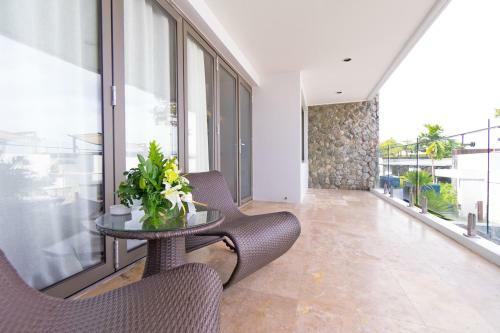 Hotel The Nchantra Pool Suite Phuket