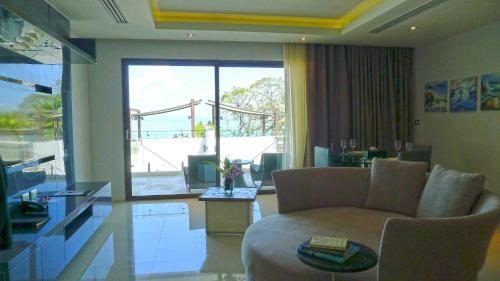 Hotel The Nchantra Pool Suite Phuket