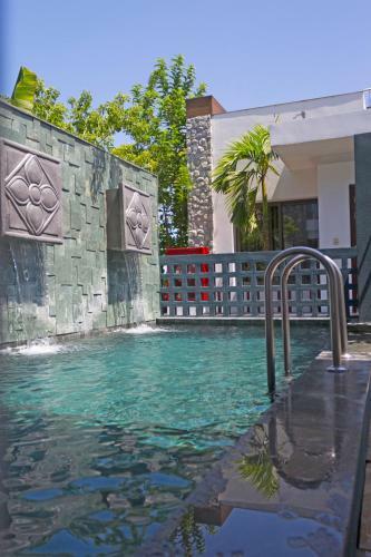 Hotel The Nchantra Pool Suite Phuket