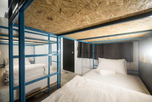 Bed Hostel